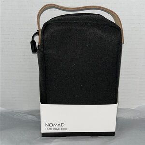 NOMAD Black Tech Travel Bag